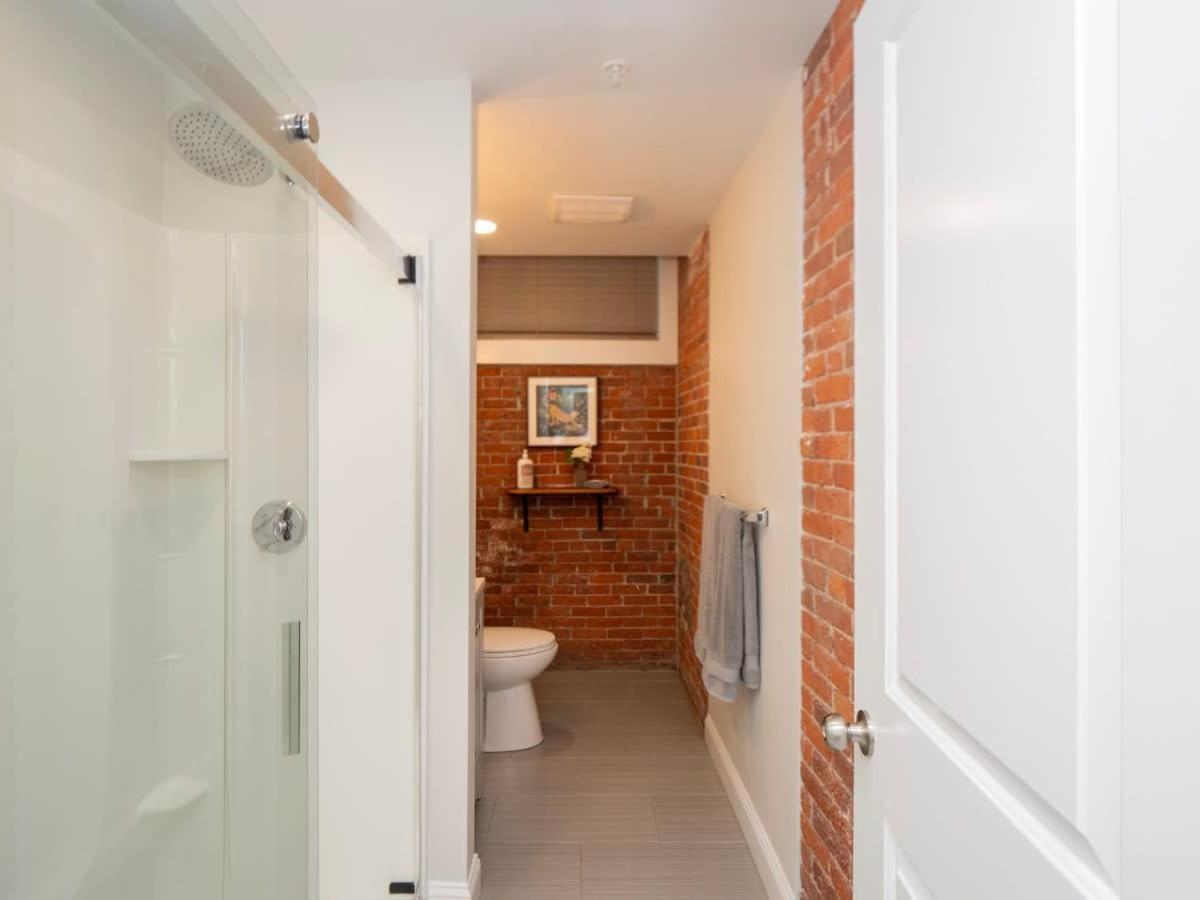 Jennifer'S Vibrant Historic Brick Loft Private Apartment Providence Exterior photo