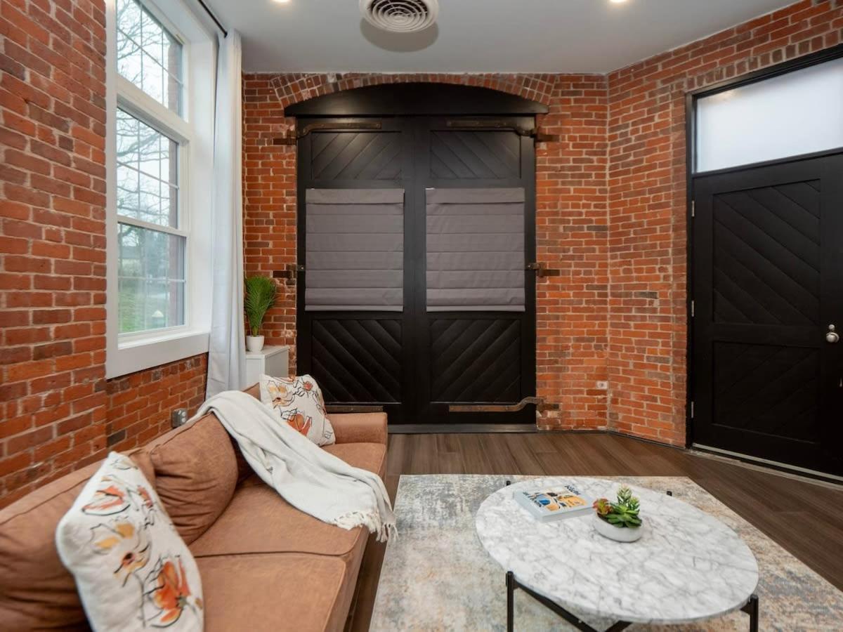 Jennifer'S Vibrant Historic Brick Loft Private Apartment Providence Exterior photo