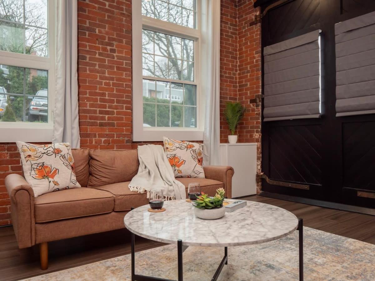 Jennifer'S Vibrant Historic Brick Loft Private Apartment Providence Exterior photo