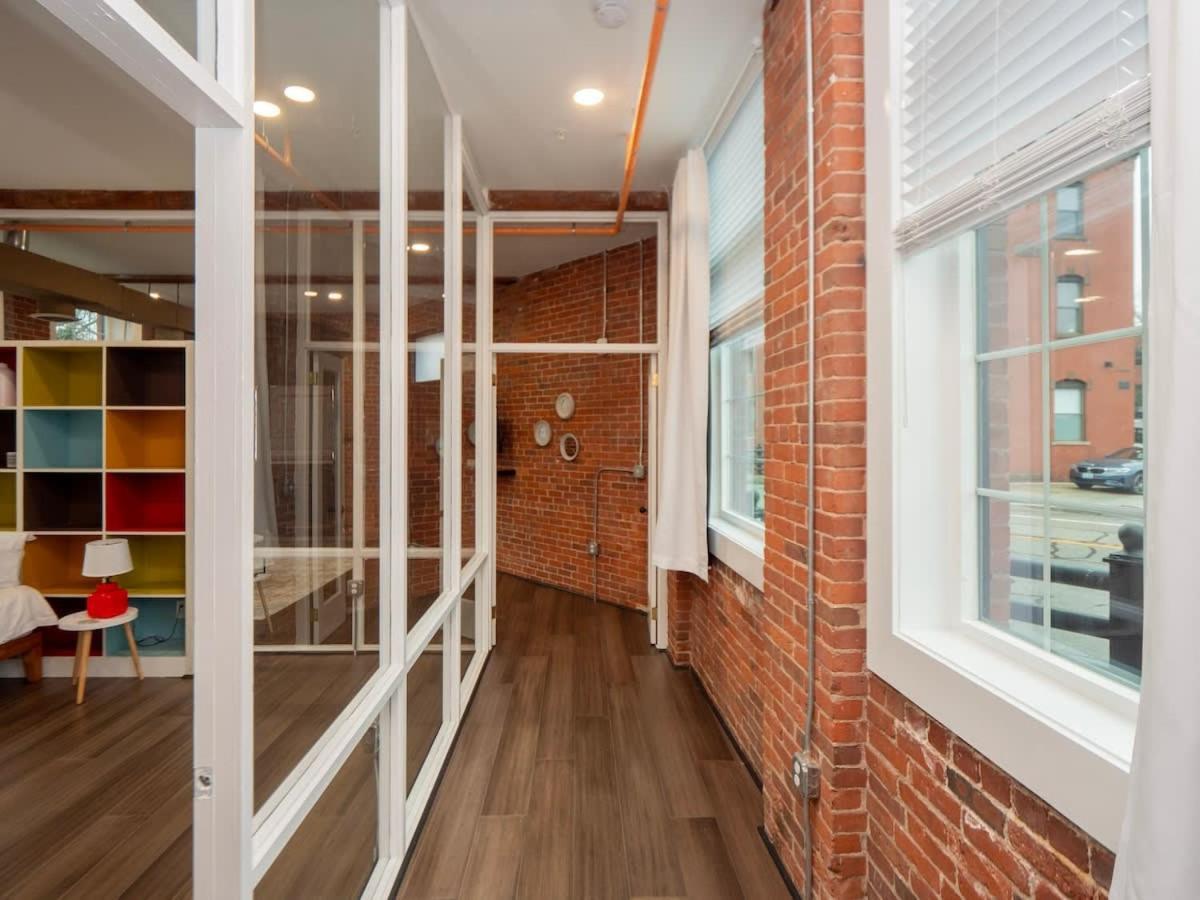 Jennifer'S Vibrant Historic Brick Loft Private Apartment Providence Exterior photo